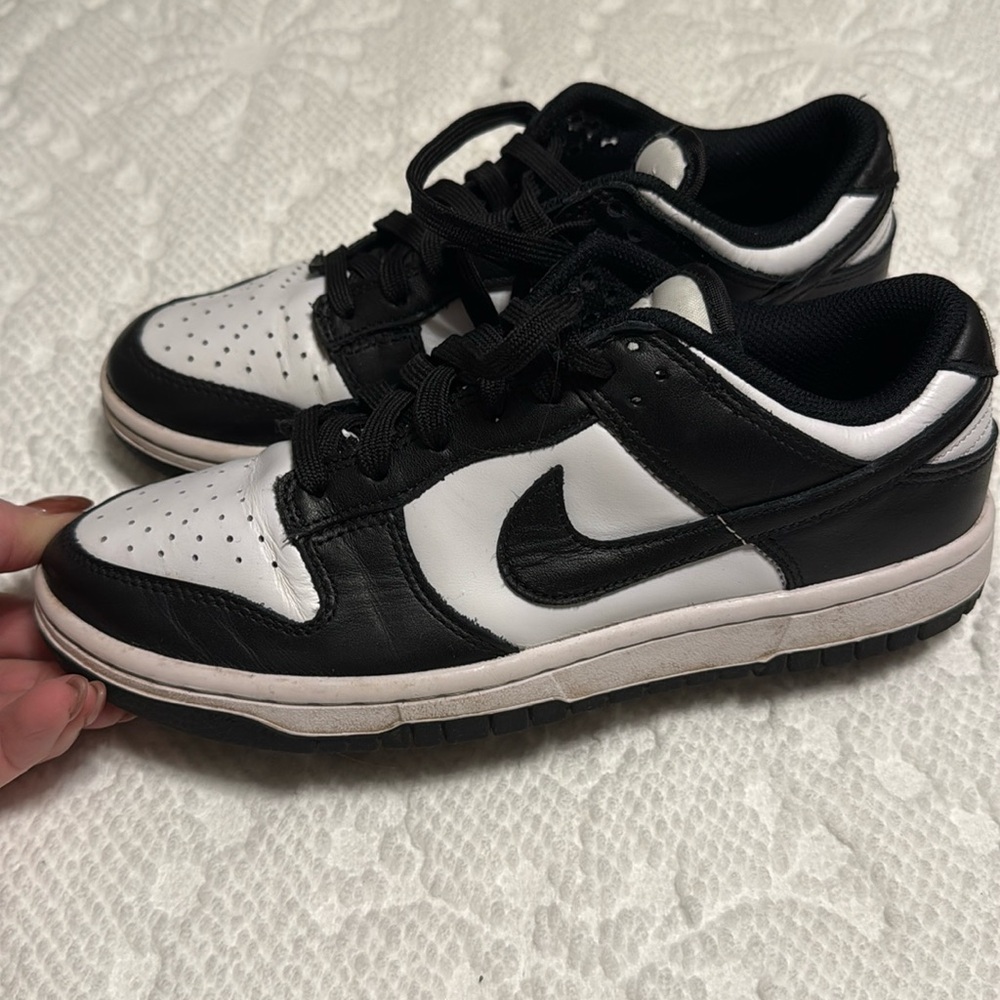 Used Nike Panda Dunks